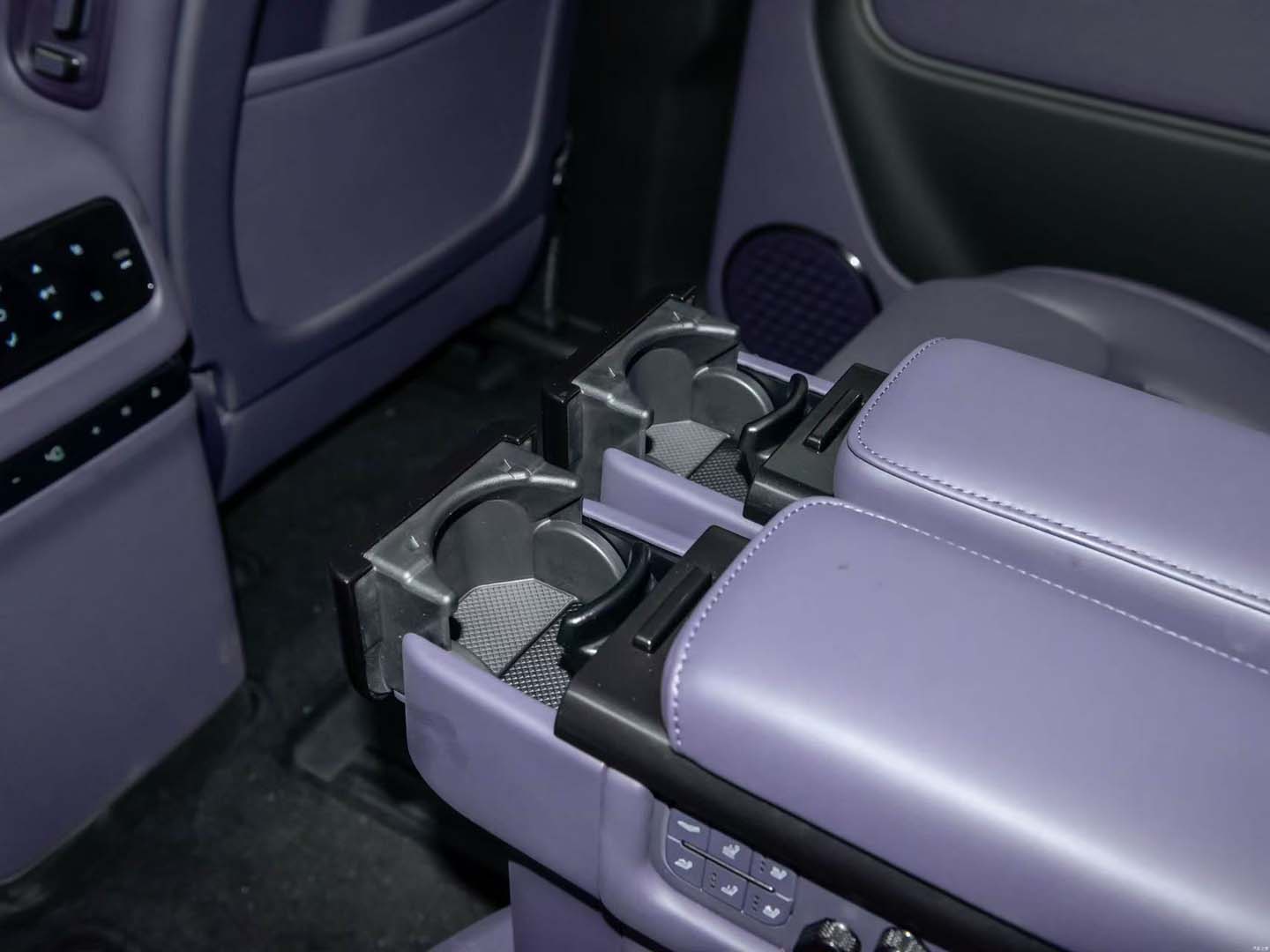 ROX ADAMAS-2026 6-Seater Version (Jishi Adamas 2026 Deluxe Executive Edition) — 7