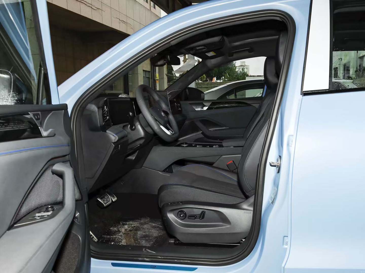 Tiguan L 2026 PRO 380TSI 4WD R-Line Smart Edition — 11