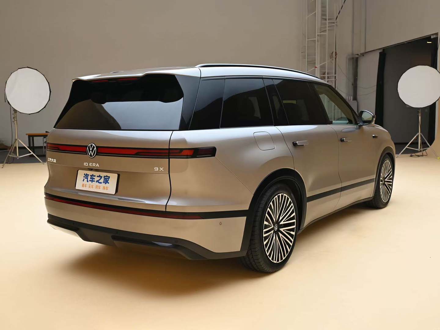 2026 Volkswagen ID ERA 9X Ultra AWD Electric SUV Range Extended 6 Seat Large EV Car — 7