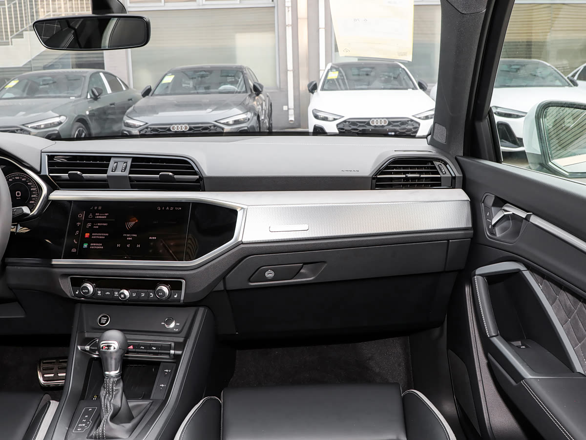 Audi Q3 2026 45th Anniversary 35TFSI Progressive — 6
