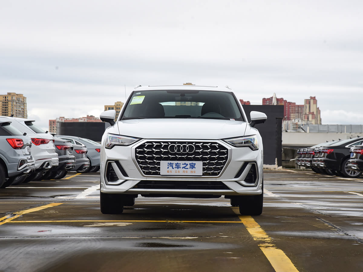 Audi Q3 2026 45th Anniversary 35TFSI Style — 2