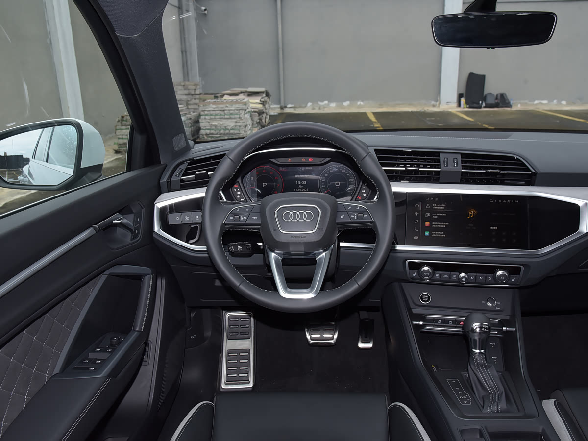 Audi Q3 2026 45th Anniversary 35TFSI Style — 6