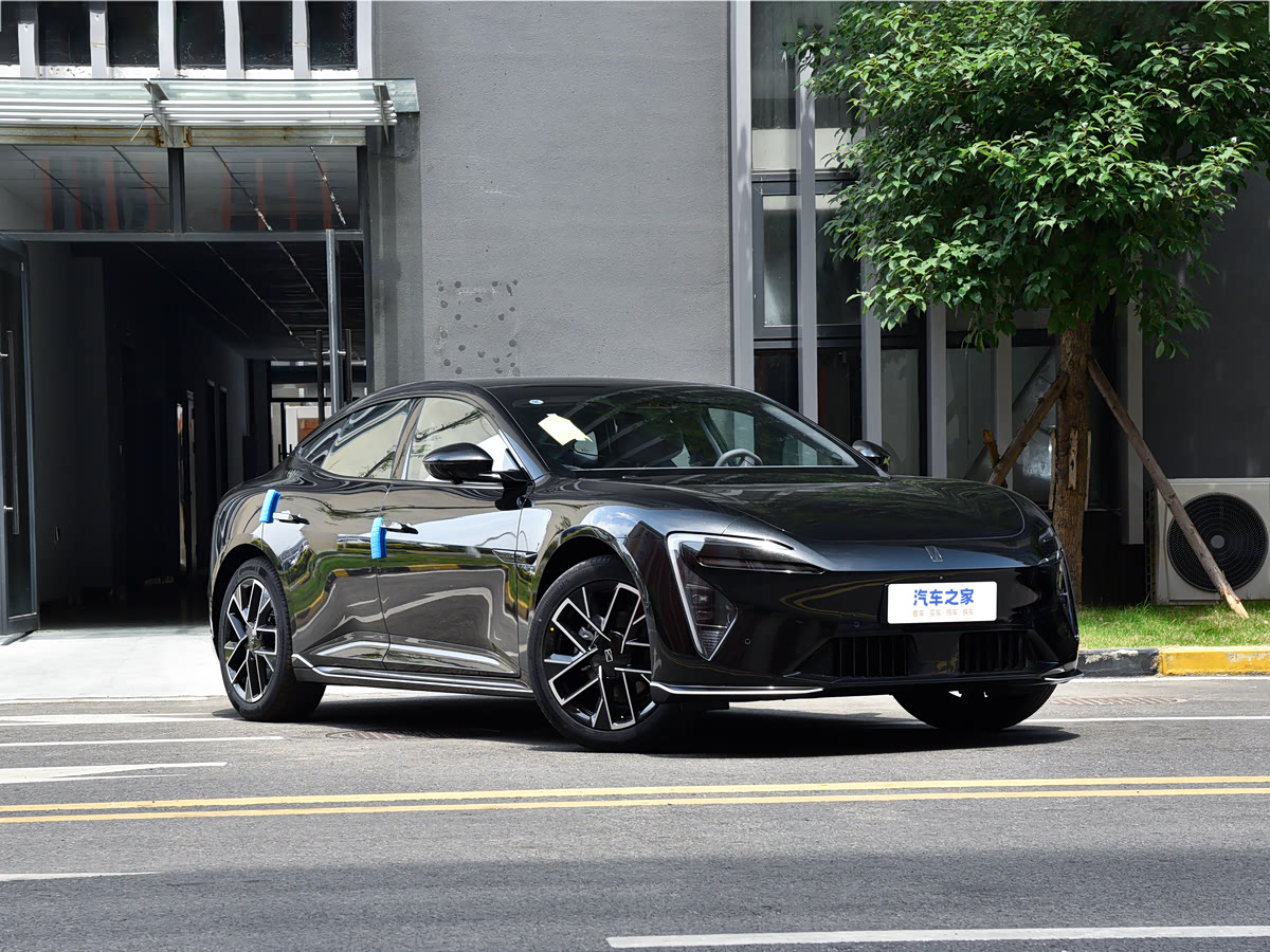 Avatr 06 650km RWD — 3