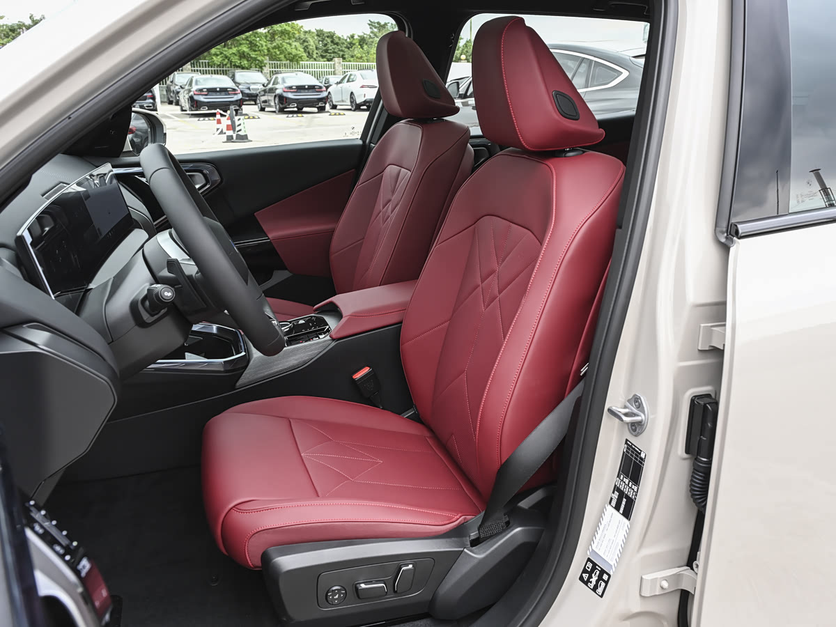 BMW X3 2025 xDrive30L Leading — 8