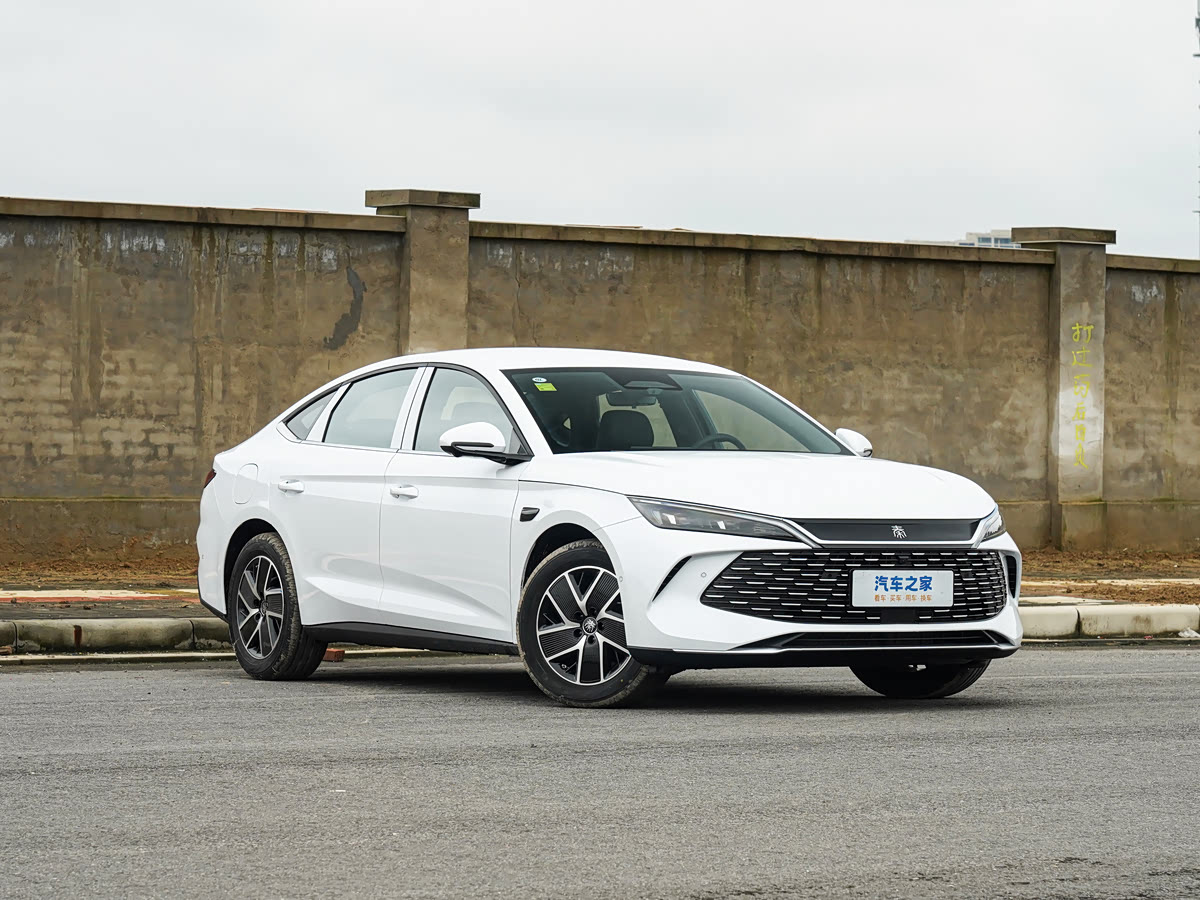 BYD Qin L EV 470KM Leading — 3