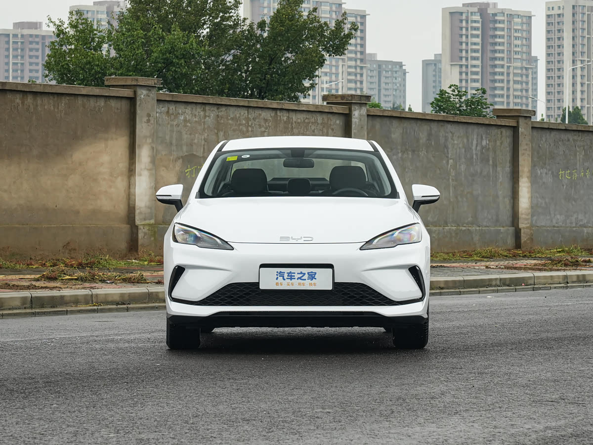 BYD Seal 05 DMi 2026 128KM Luxury — 2