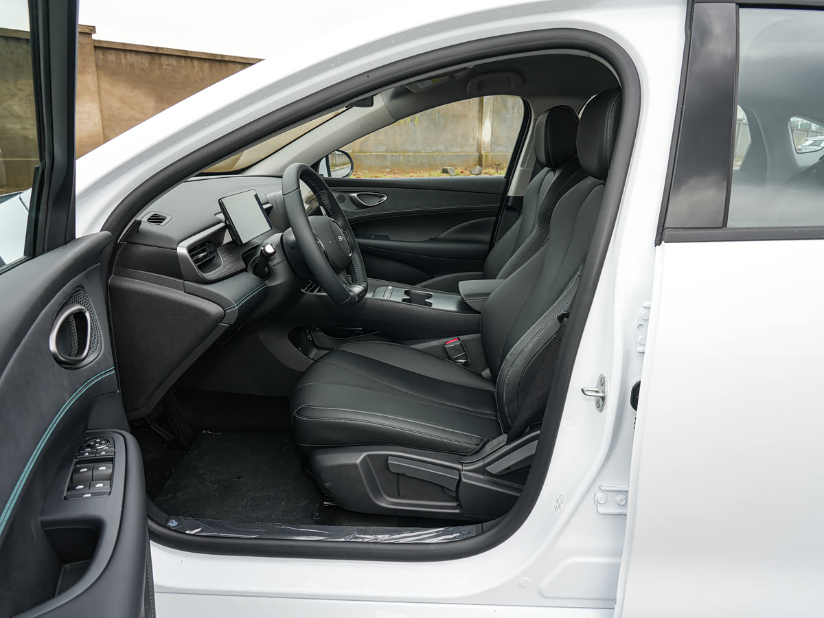 BYD Seal 05 DMi 2026 128KM Luxury — 7