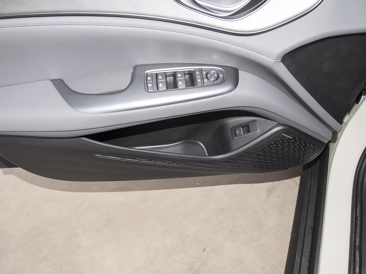 BYD Seal 07 DMi 2026 1.5T 230KM Flagship — 8