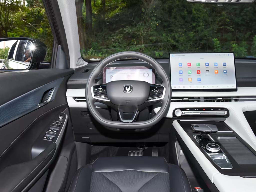 Changan CS75 Pro (2026) 7-seat Joy 6MT — 5