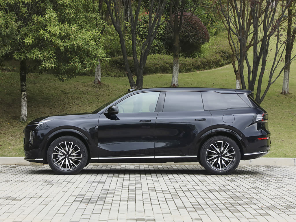 2026 Changan Qiyuan Q07 215 Laser Premium — 4