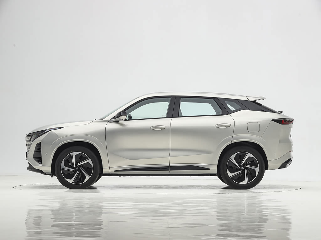 Changan UNI-V (2nd Gen, 2025) New Blue Whale 500Bar Premium Sport — 8