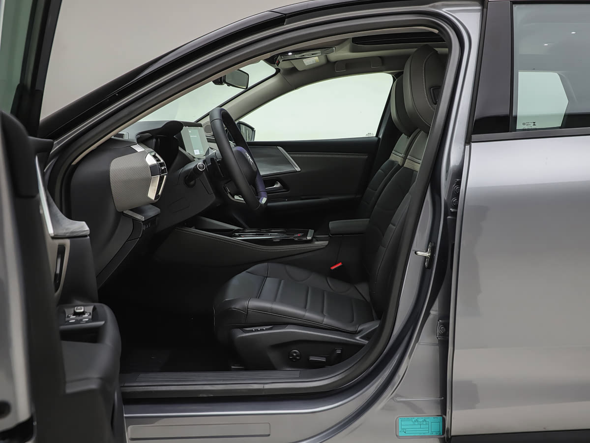 Citroen C5X Versailles 2024 1.6T Shine — 7