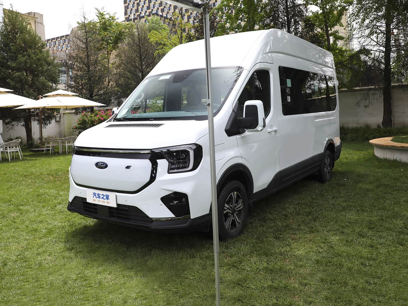 2026 Ford Transit E-Transit Passenger — 1