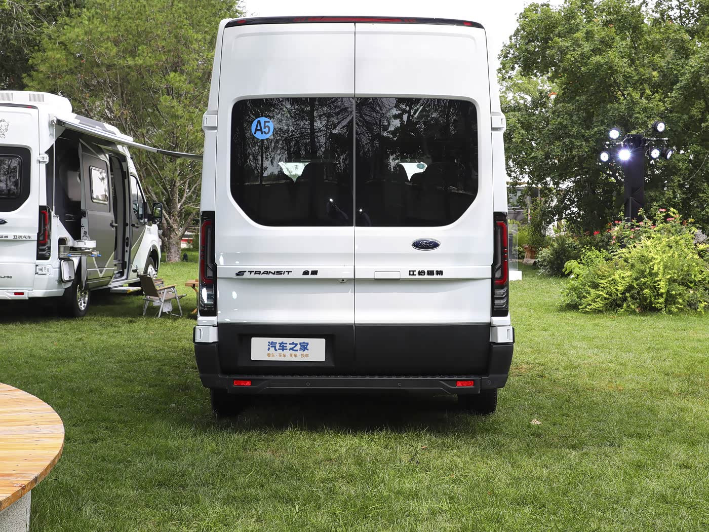 2026 Ford Transit E-Transit Passenger — 3