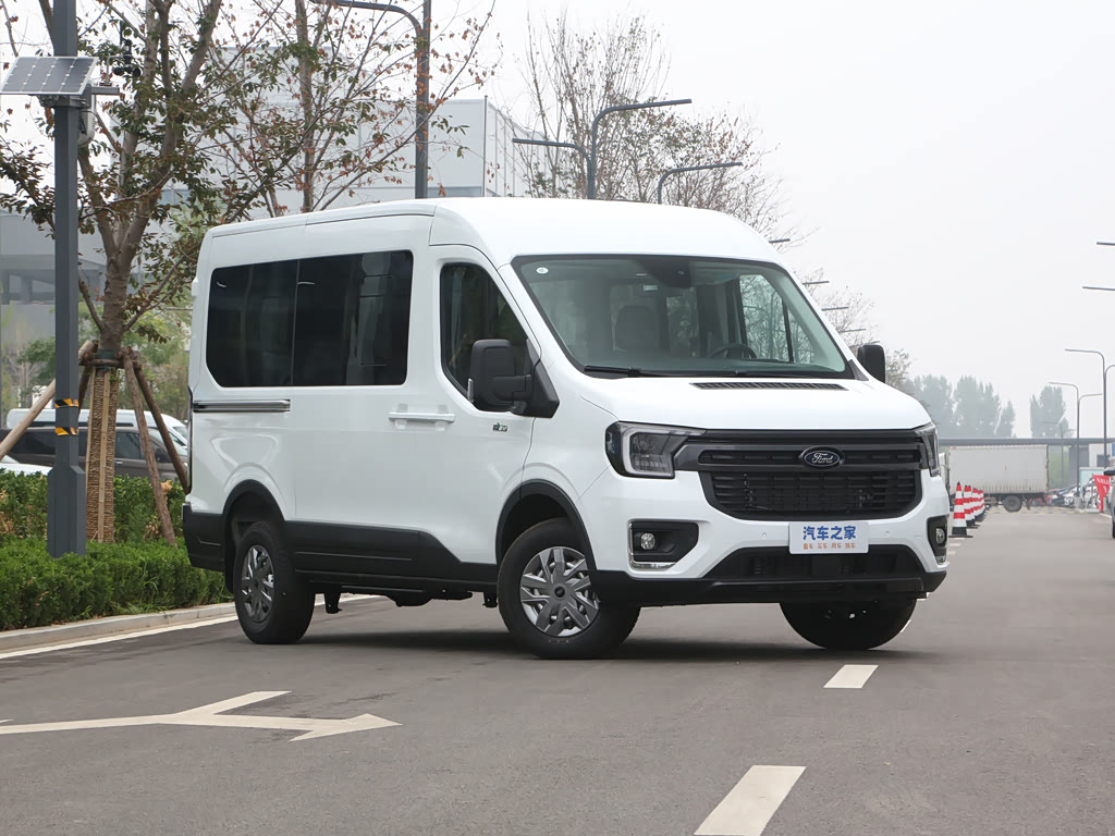 2026 Ford Transit Transit T8 Cargo — 3