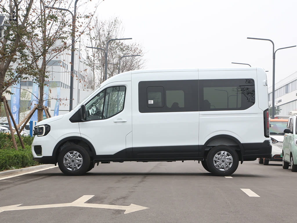 2026 Ford Transit Transit T8 Cargo — 4