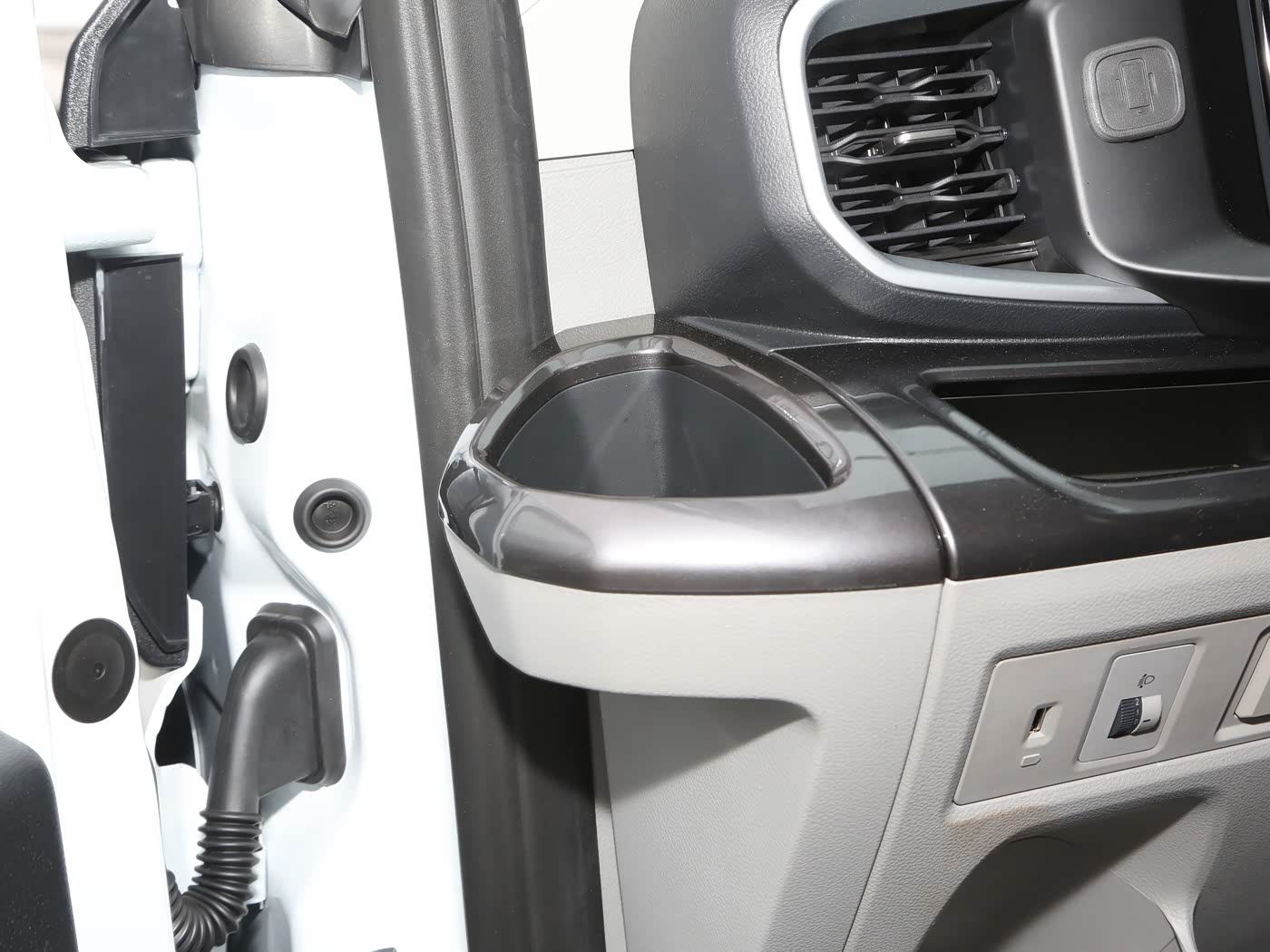 2026 Ford Transit Transit T8 Cargo — 7