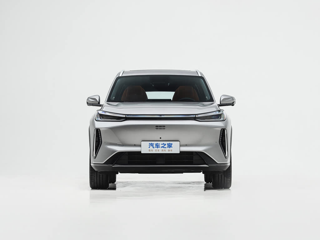 2026 Geely Galaxy M7 225km Star Cruiser – Two-Tone — 2