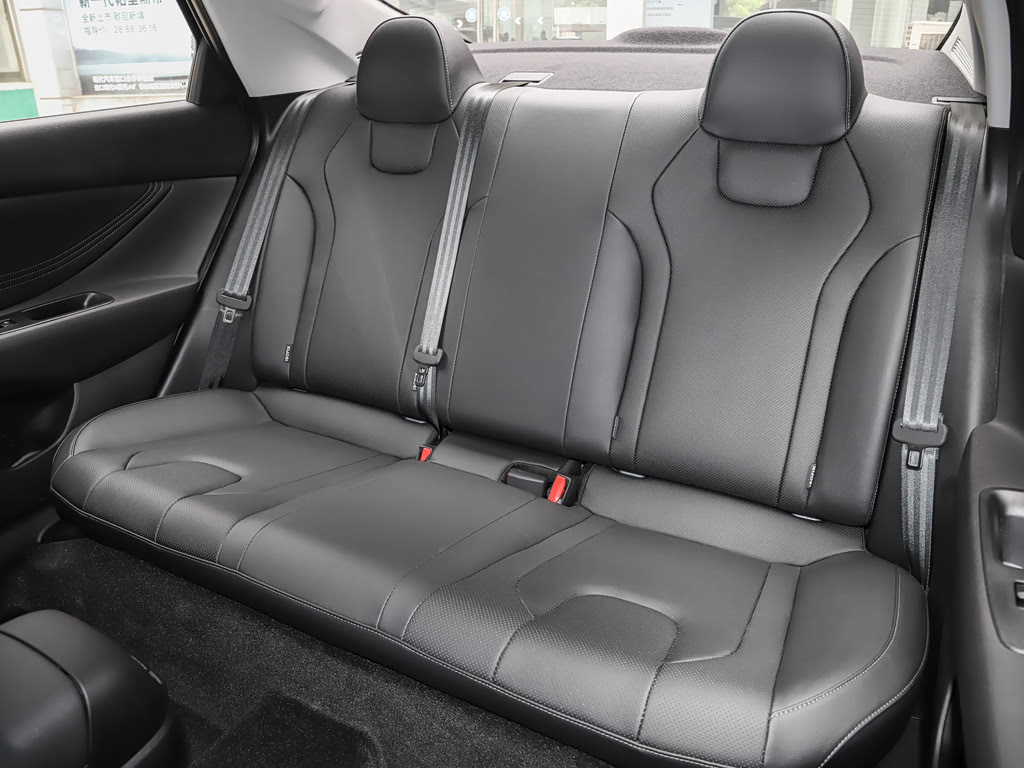 2026 Elantra — 6