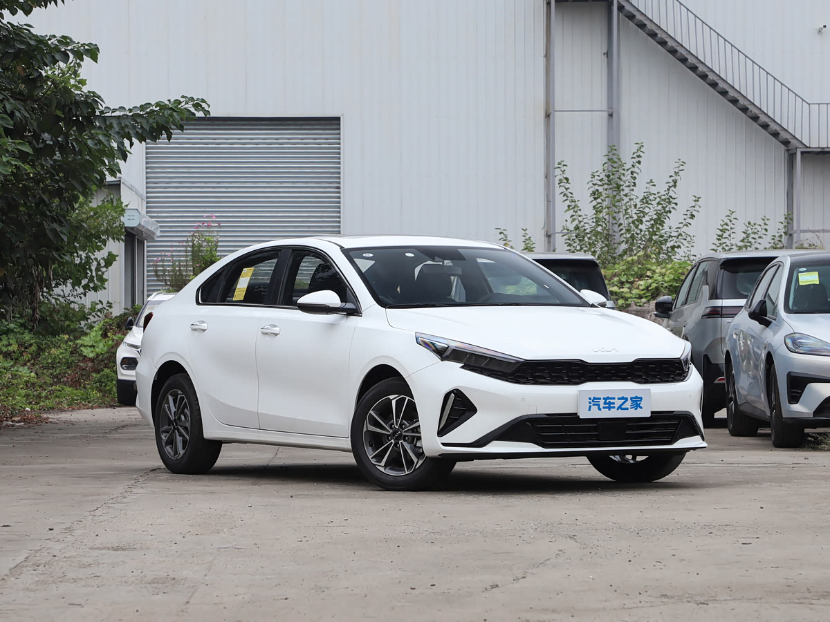 KIA K3 2024 1.5L CVT Comfort — 3