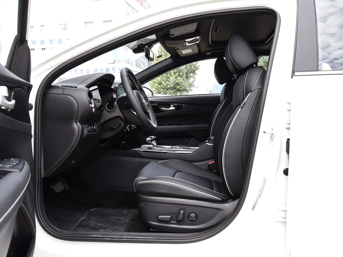 KIA K3 2024 1.5L CVT Comfort — 7