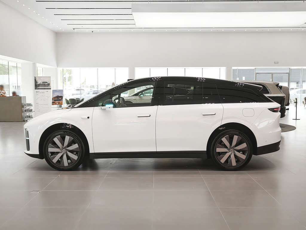 2026 Li Auto i6 2WD Standard — 4