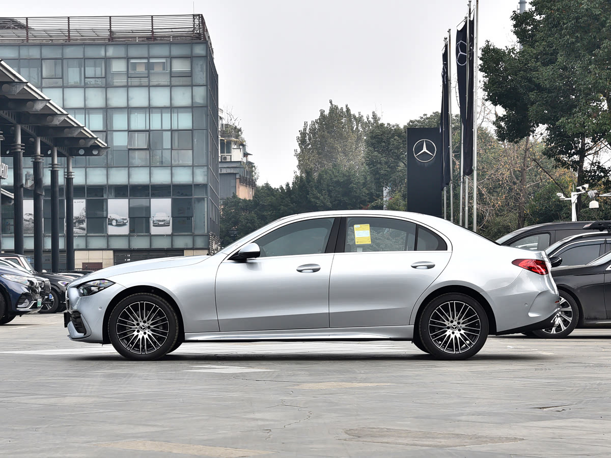 Mercedes-Benz C-Class 2025 C 260 L Sport — 4