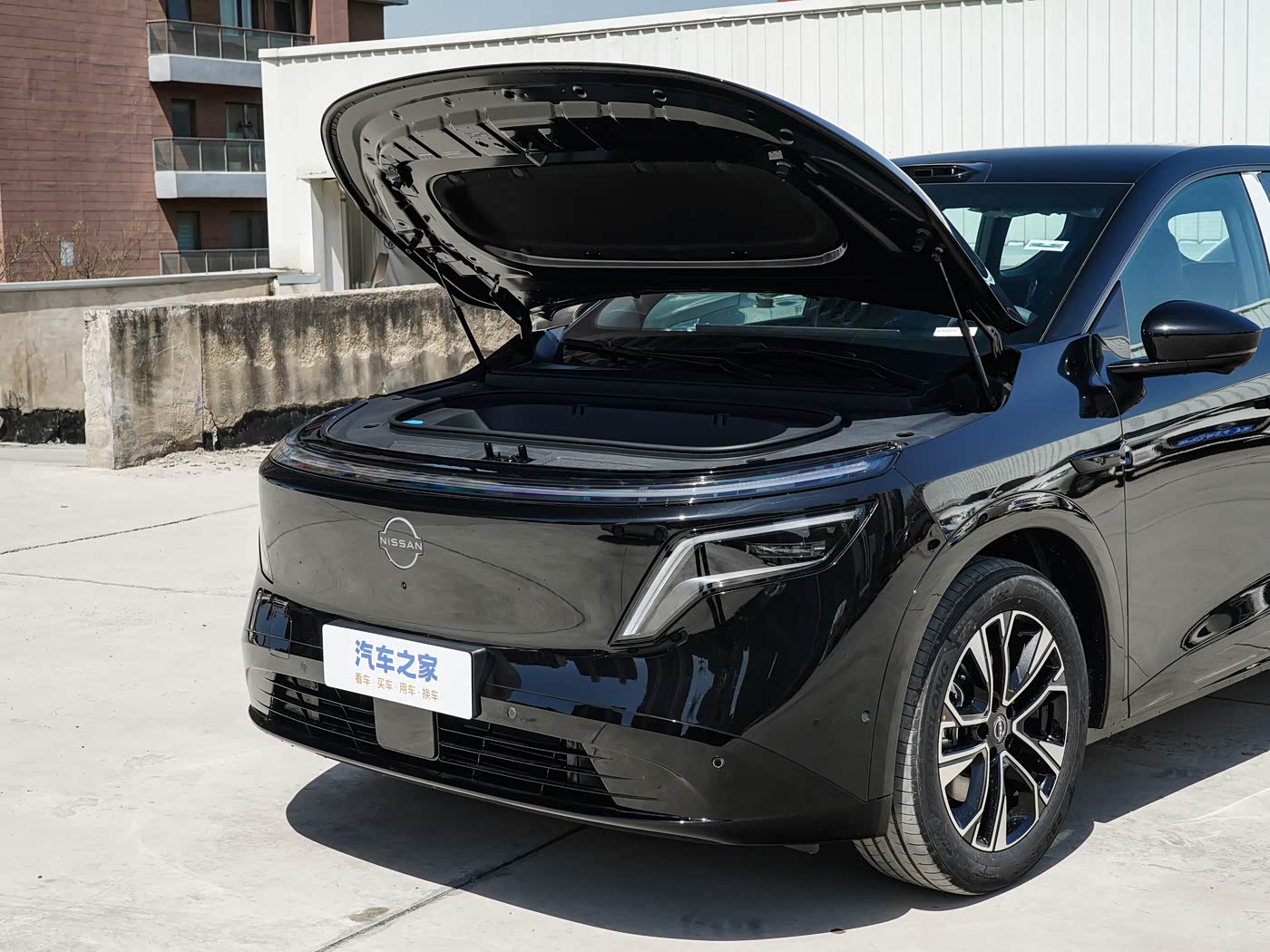 Nissan NX8 2026 650Max EV — 5