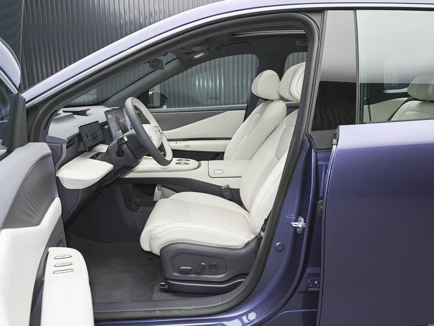 Nissan NX8 2026 650Max EV — 8