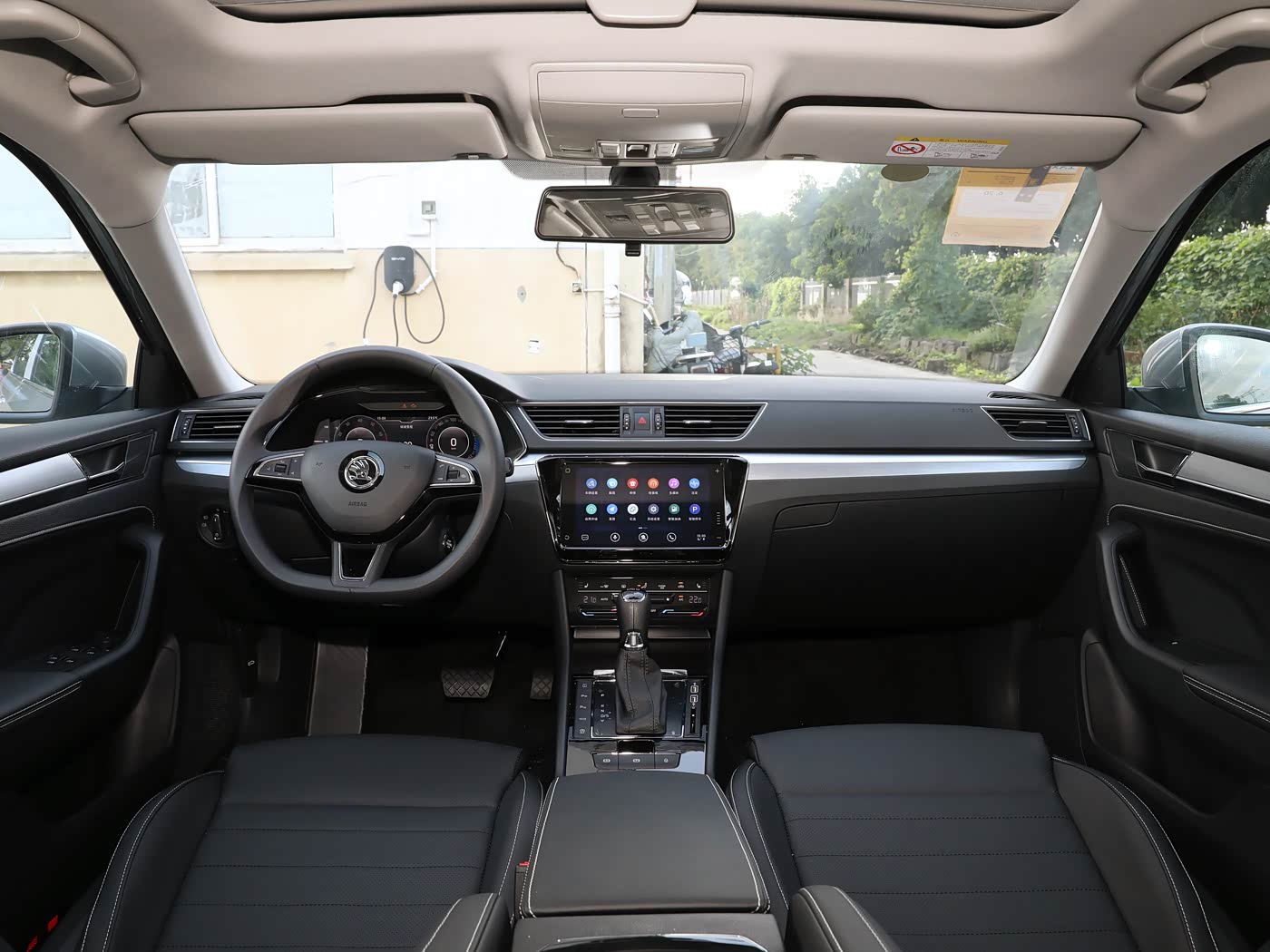 Skoda Superb 2025 TSI280 DSG Premium — 8