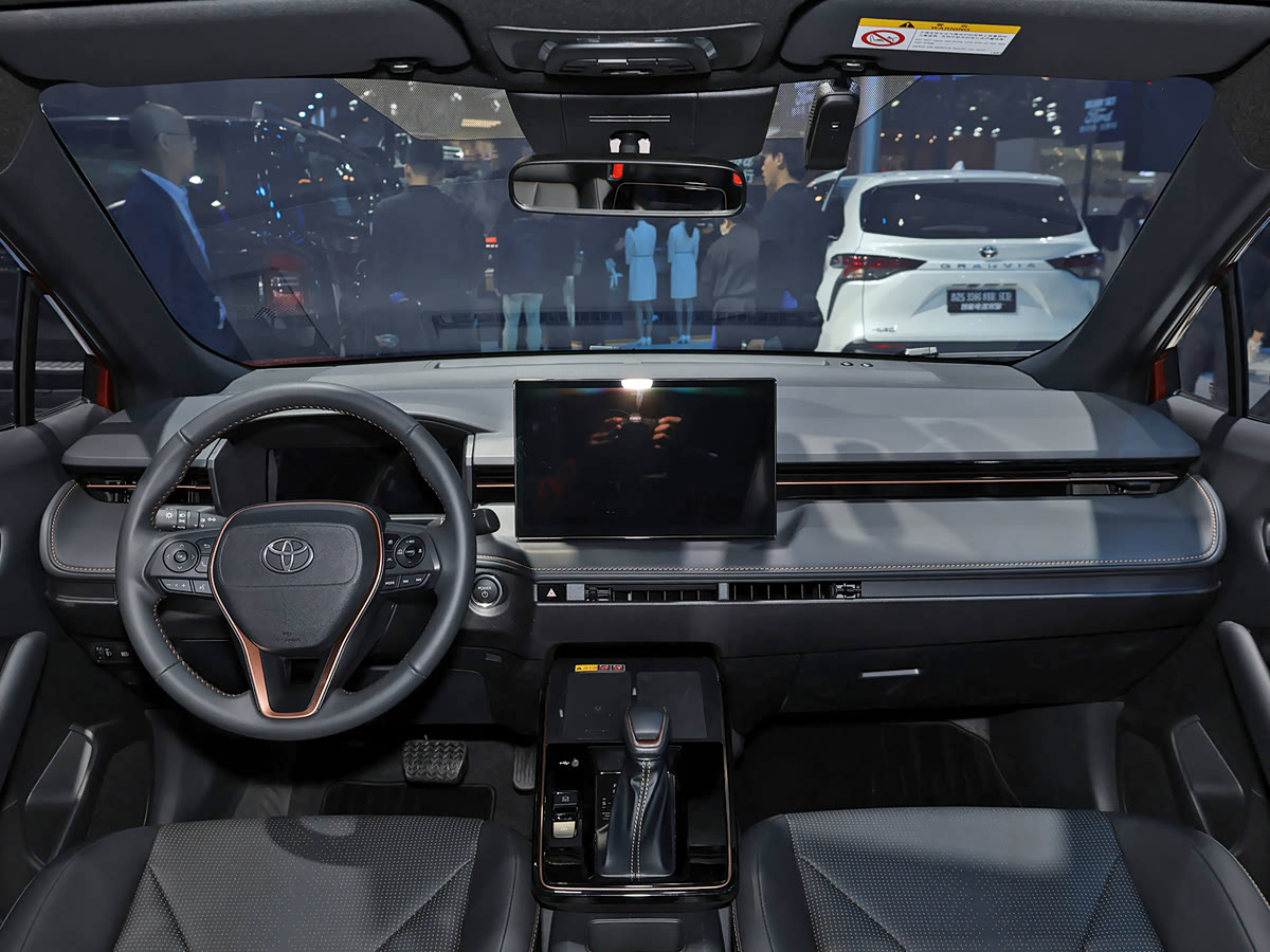 Toyota Corolla Cross 2026 2.0L Hybrid Elite — 5