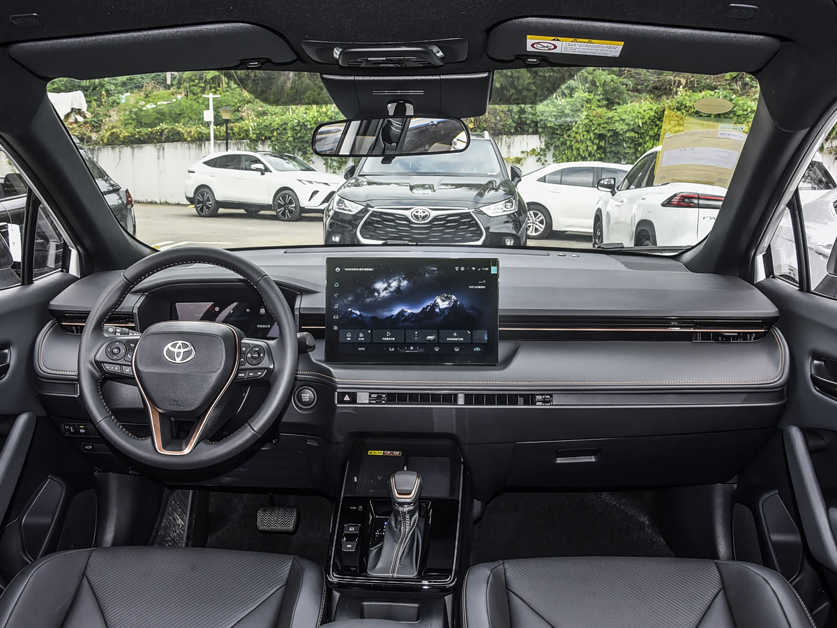 Toyota Frontlander 2026 2.0L Hybrid Luxury Plus — 5