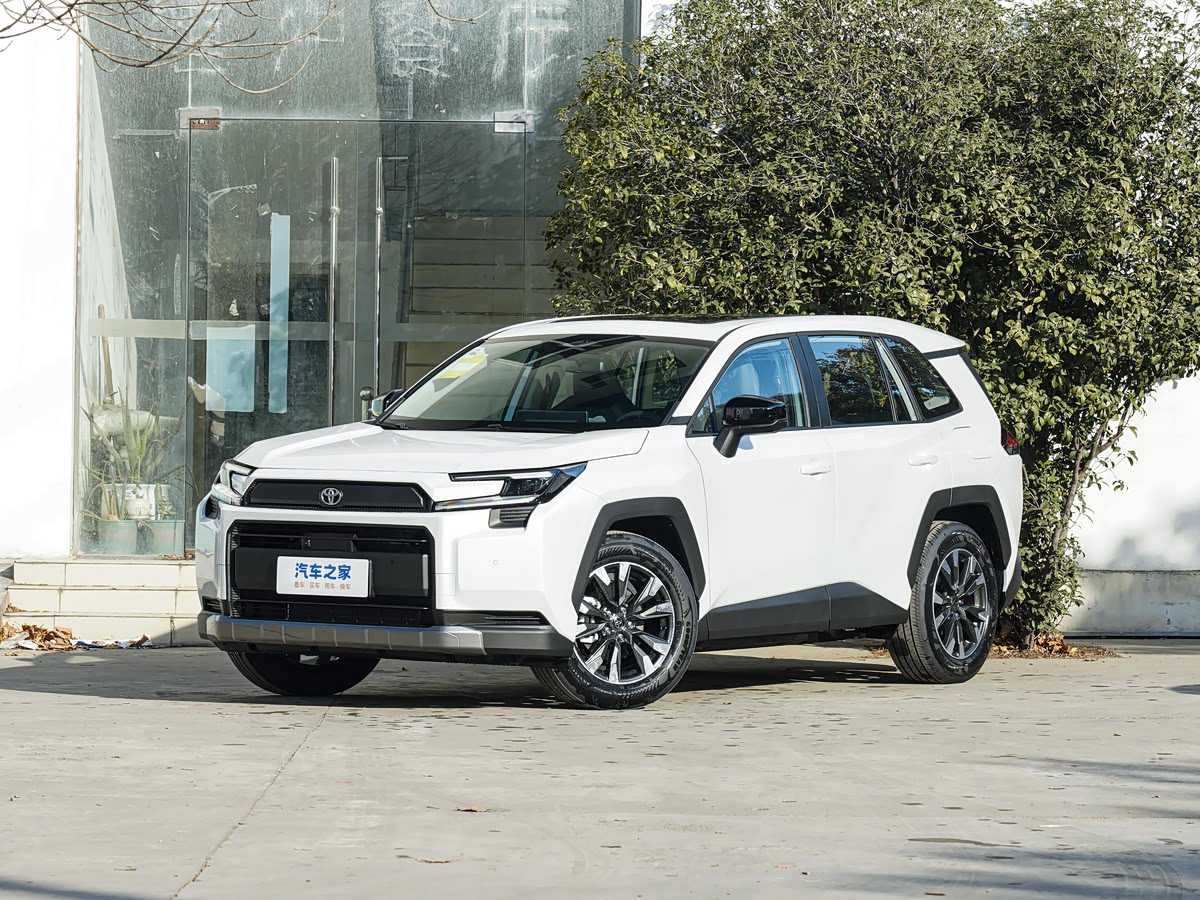 Toyota RAV4 2026 2.0L 4WD Luxury — 1