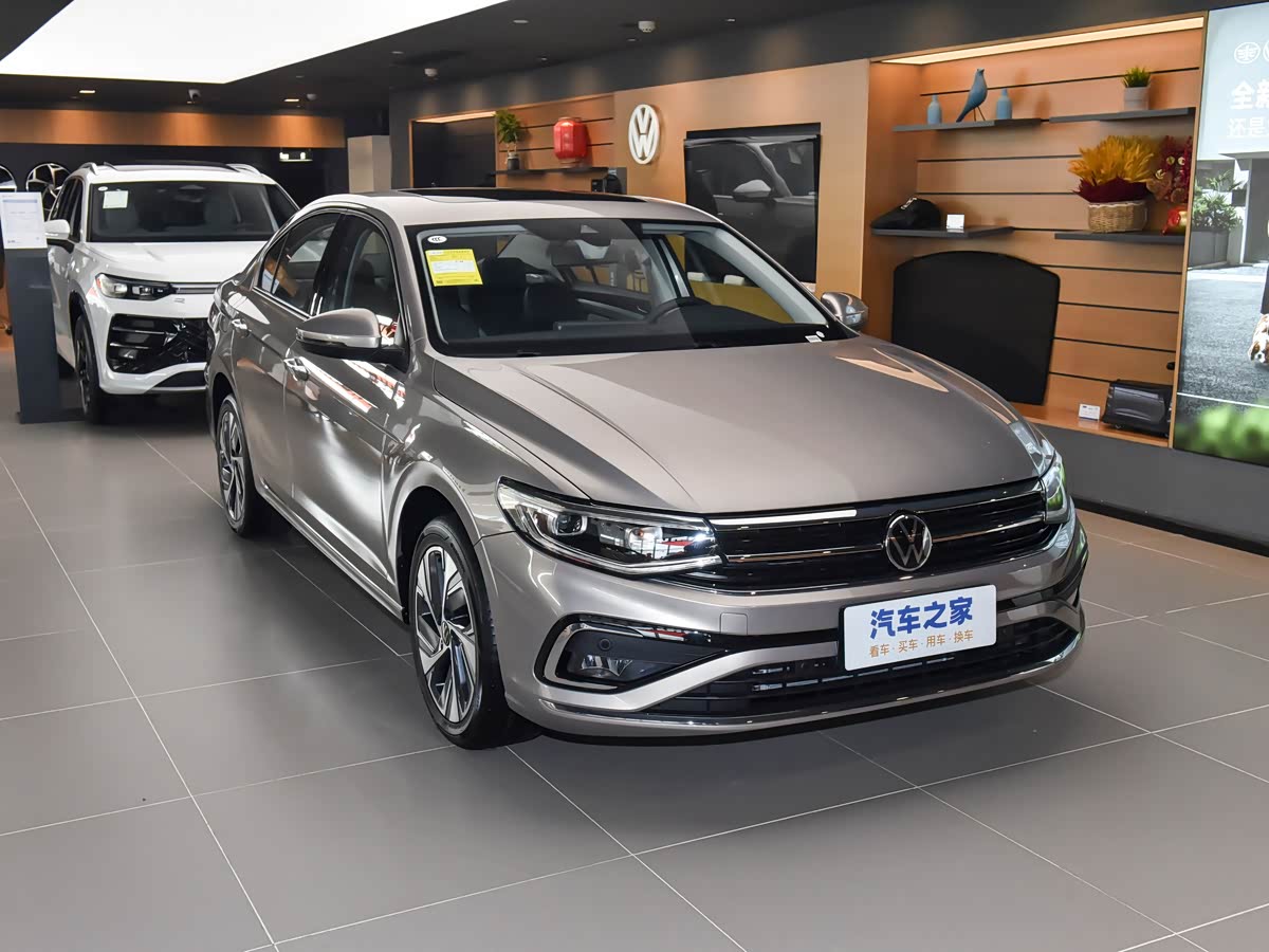 VW Bora 2026 300TSI DSG Respect — 3