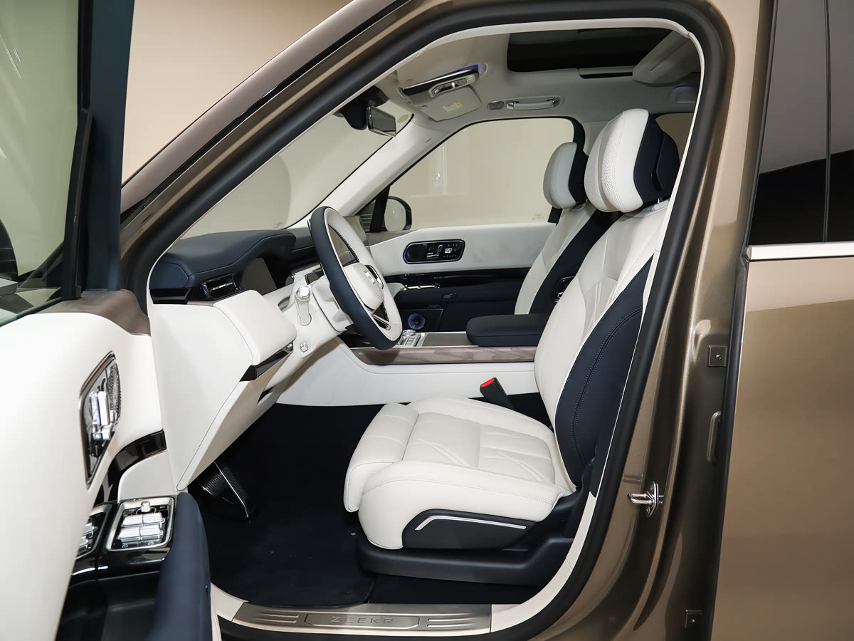 Zeekr 9X 2025 Ultra 70kWh — 7