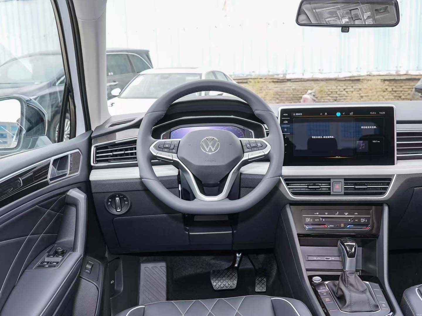 Tiguan L 2025 330TSI Automatic 2WD Dragon Edition — 9