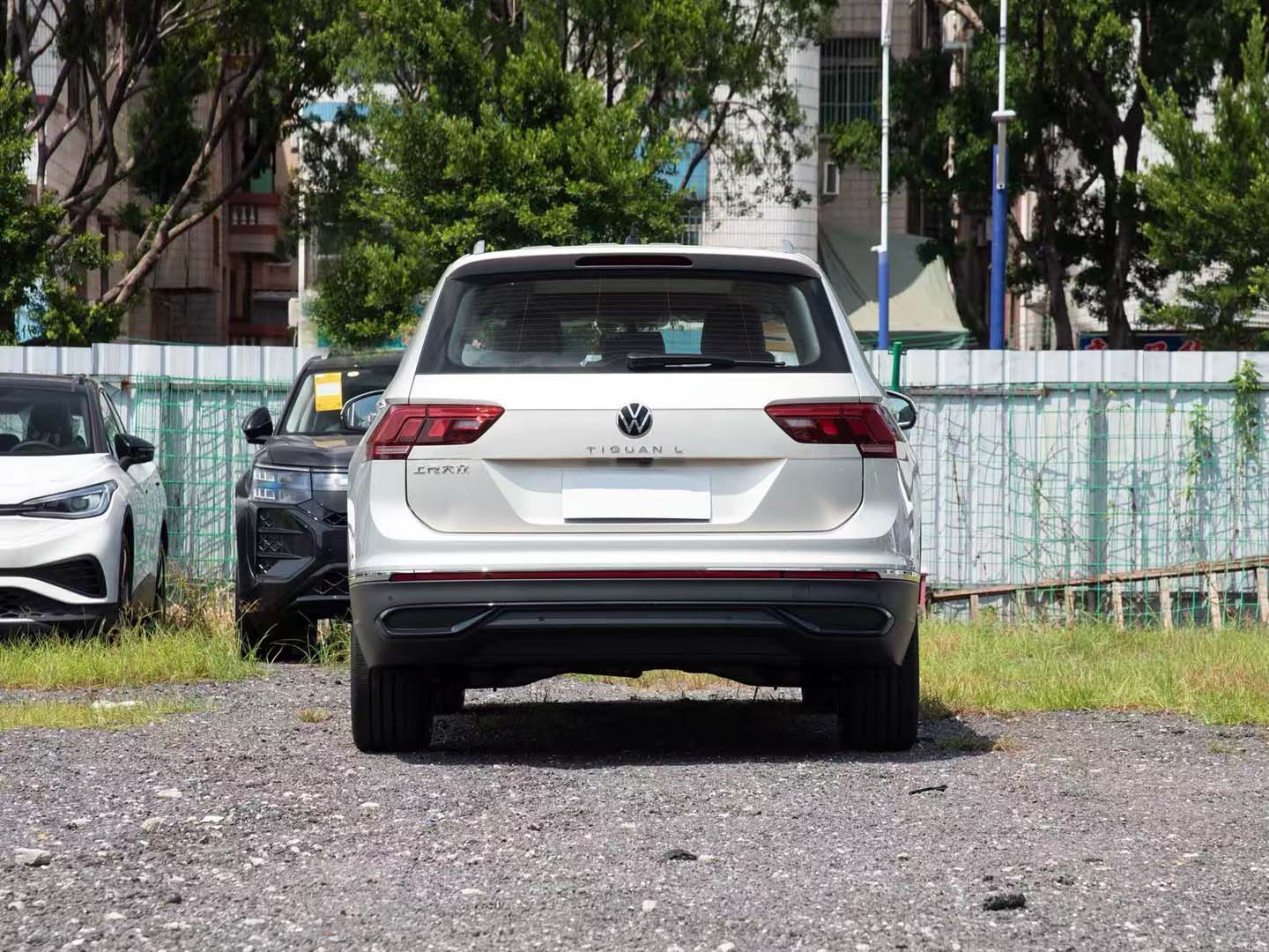 Tiguan L 2025 330TSI Automatic 2WD Dragon Edition — 5