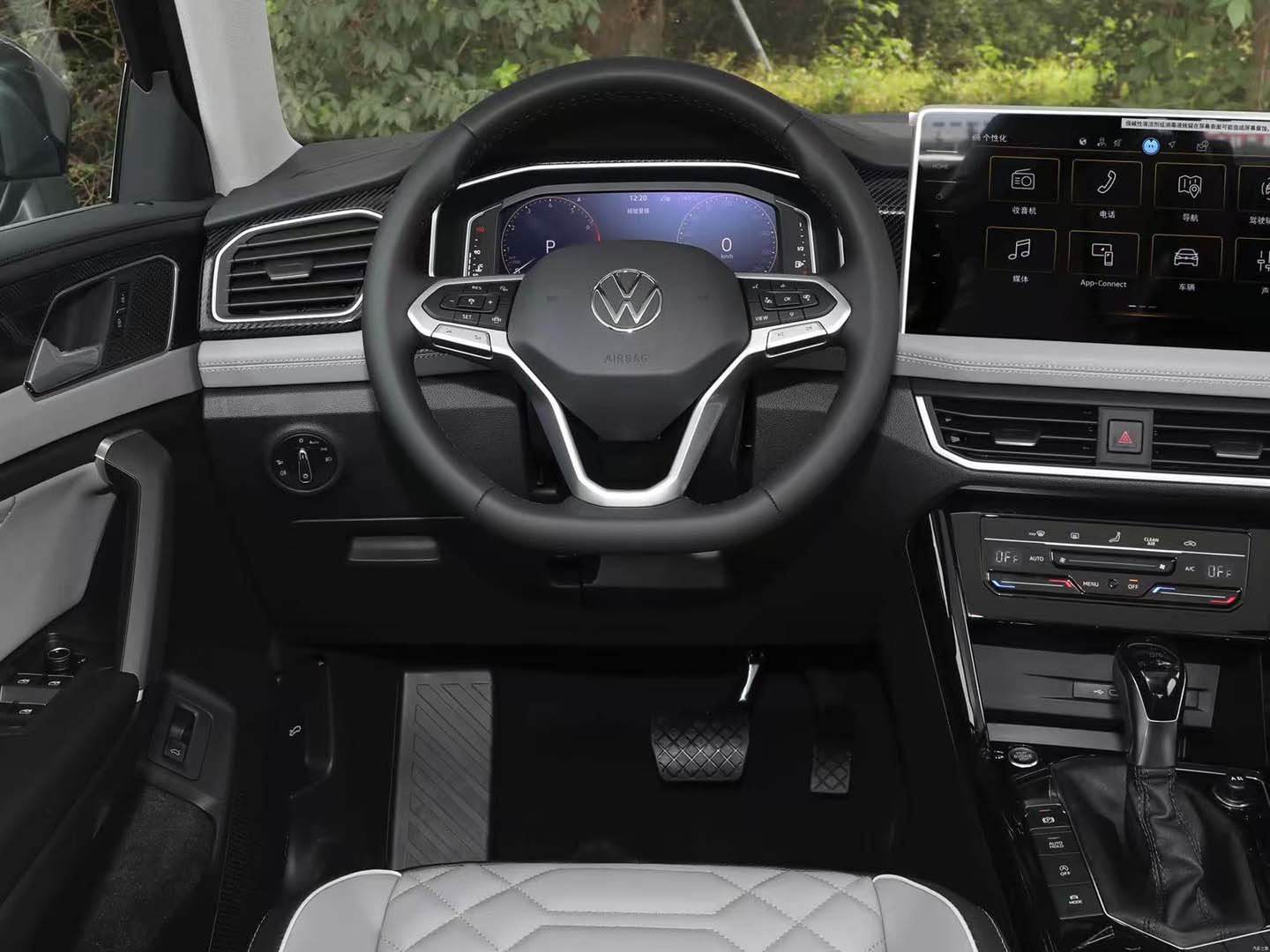 2026 Tayron L 380TSI 4WD Luxury Edition — 10