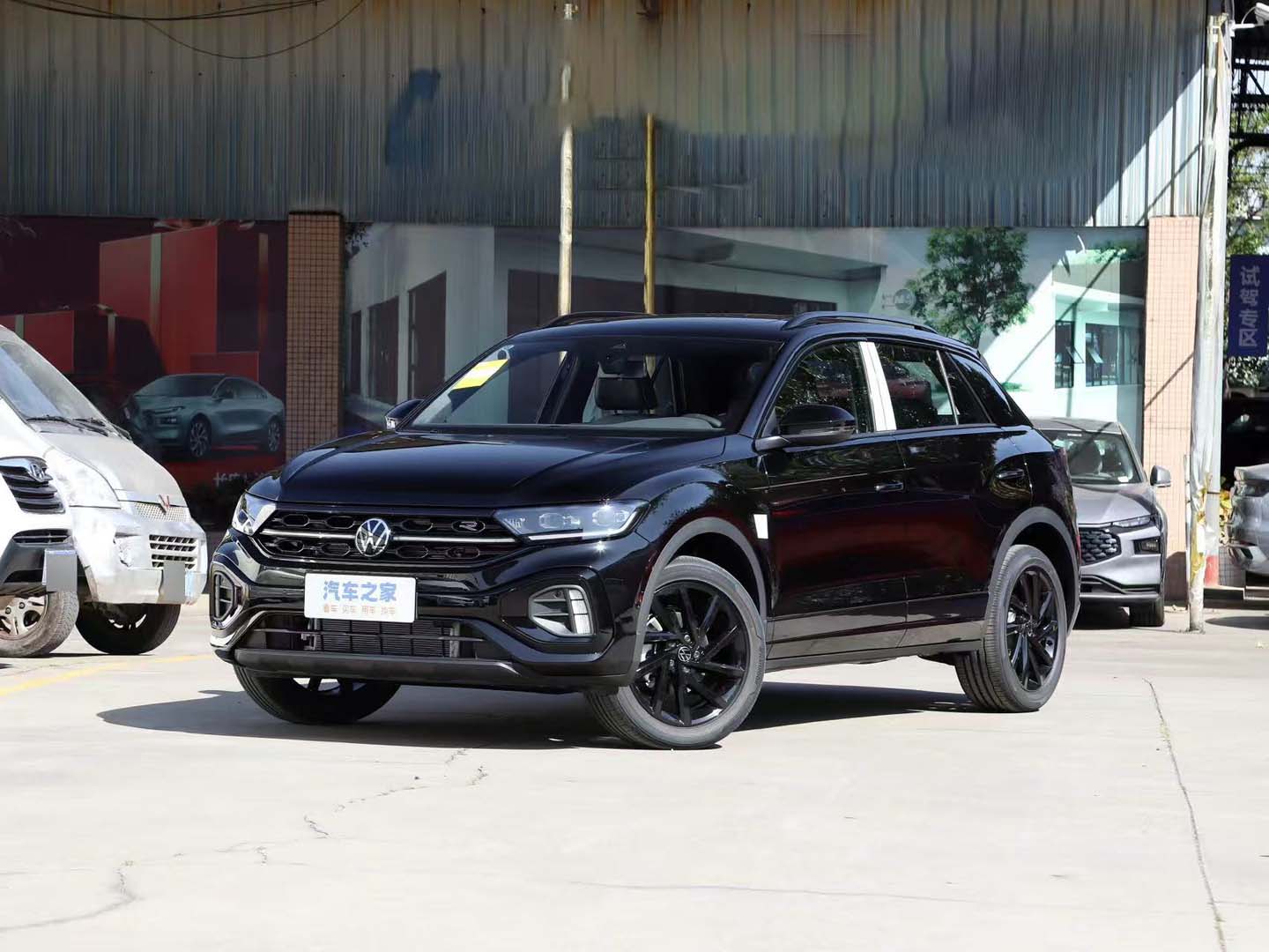 T-ROC 2026Model 300TSI DSG 2Drive Starlight Edition — 2