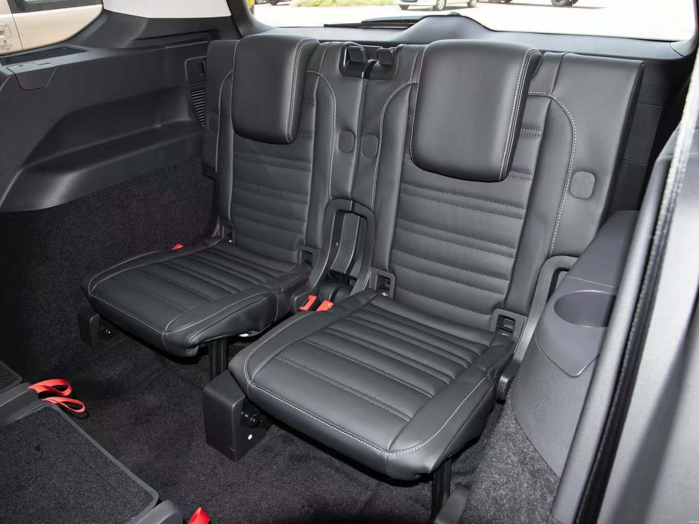 2026 VW TOURAN L FASHION EDITION — 11