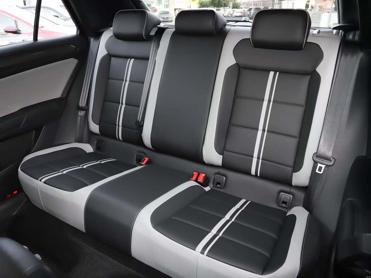 T-ROC 2026Model 300TSI DSG 2Drive Starlight Edition — 11