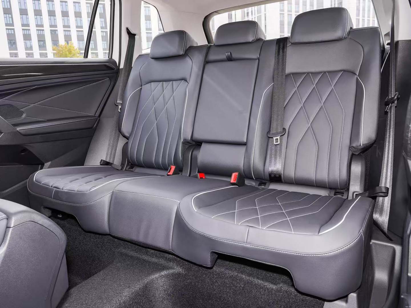 Tiguan L 2025 330TSI Automatic 2WD Dragon Edition — 11